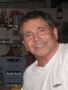 English men looking for love