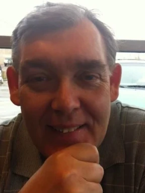 English men looking for love