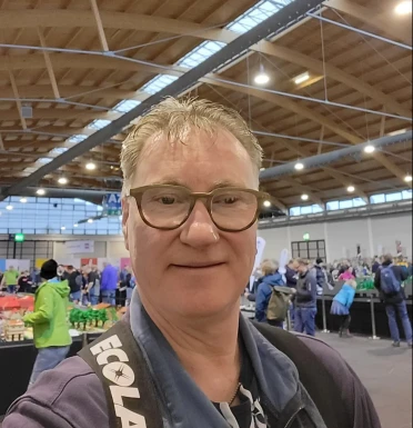 <span>Klaus, 57</span>&nbsp;<span style='width: 25px; height: 16px; float: right; background-image: url(/bitmaps/flags_small/GR.PNG)'>&nbsp;</span><br><span>Piraeus, Greece</span>&nbsp;<input type='button' class='joinbtn' style='float: right' value='JOIN NOW' />