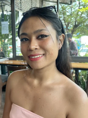Thai girl for dating