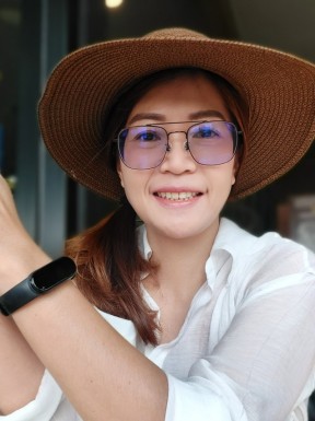 <span>Joy Sangnikul, 47</span> <span style='width: 25px; height: 16px; float: right; background-image: url(/bitmaps/flags_small/TH.PNG)'> </span><span style='float: right;margin-right: 20px;'><i class='fa fa-heart'></i> 15</span><br><span>Bangkok, Thailand</span> <input type='button' class='joinbtn' style='float: right' value='JOIN NOW' />