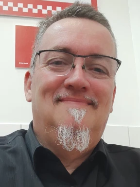 French men looking for love