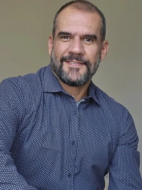 American men looking for love