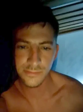 English men looking for love