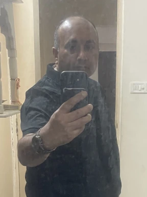 English men looking for love