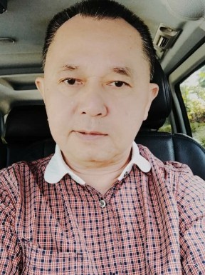 Foreign men for dating