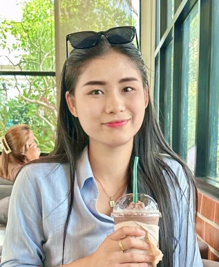 Thai girl for dating