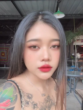 Thai girl for dating