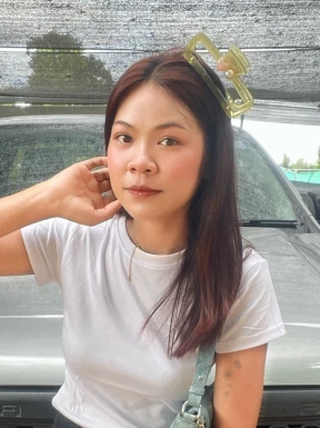 Thai girl for dating