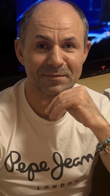 <span>Bogdan ionel, 46</span>&nbsp;<span style='width: 25px; height: 16px; float: right; background-image: url(/bitmaps/flags_small/NO.PNG)'>&nbsp;</span><br><span>Halden, Noruega</span>&nbsp;<input type='button' class='joinbtn' style='float: right' value='JOIN NOW' />