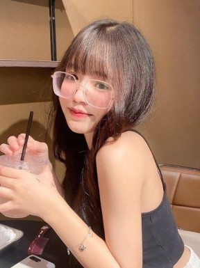 Thai girl for dating