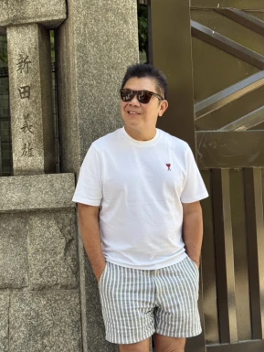 Foreign men for dating