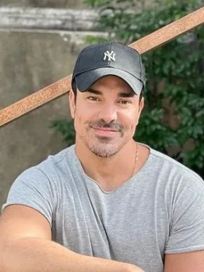 American men looking for love